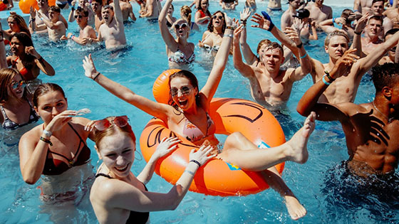 Endless Party Vibes - Closing Fahrt 2023 in Lloret de Mar: der ultimative Partyurlaub erwartet dich!