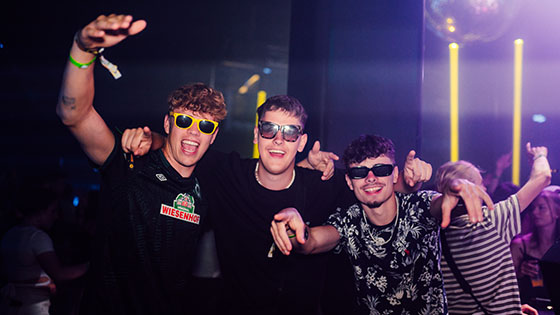 Endless Party Vibes - Closing Fahrt 2023 in Lloret de Mar: der ultimative Partyurlaub erwartet dich!