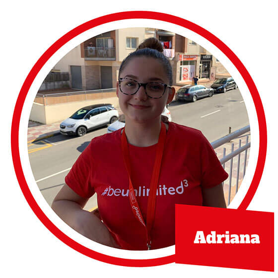 Adriana - Reiseleiterin maxtours