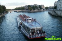 Silvester-in-Paris-Seine