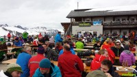 im Skiurlaub Party machen mit Maxtours